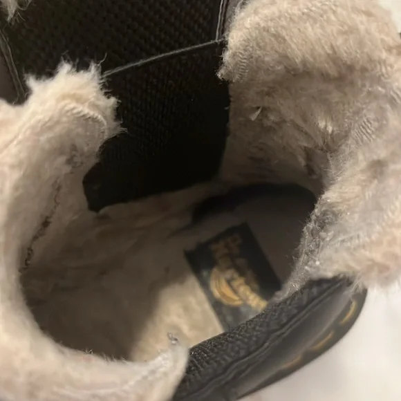 Dr. Martens faux fur Chelsea boots - Picture 5 of 10